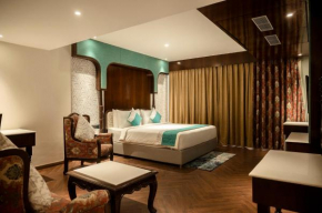 HOTEL LAKE VIEW